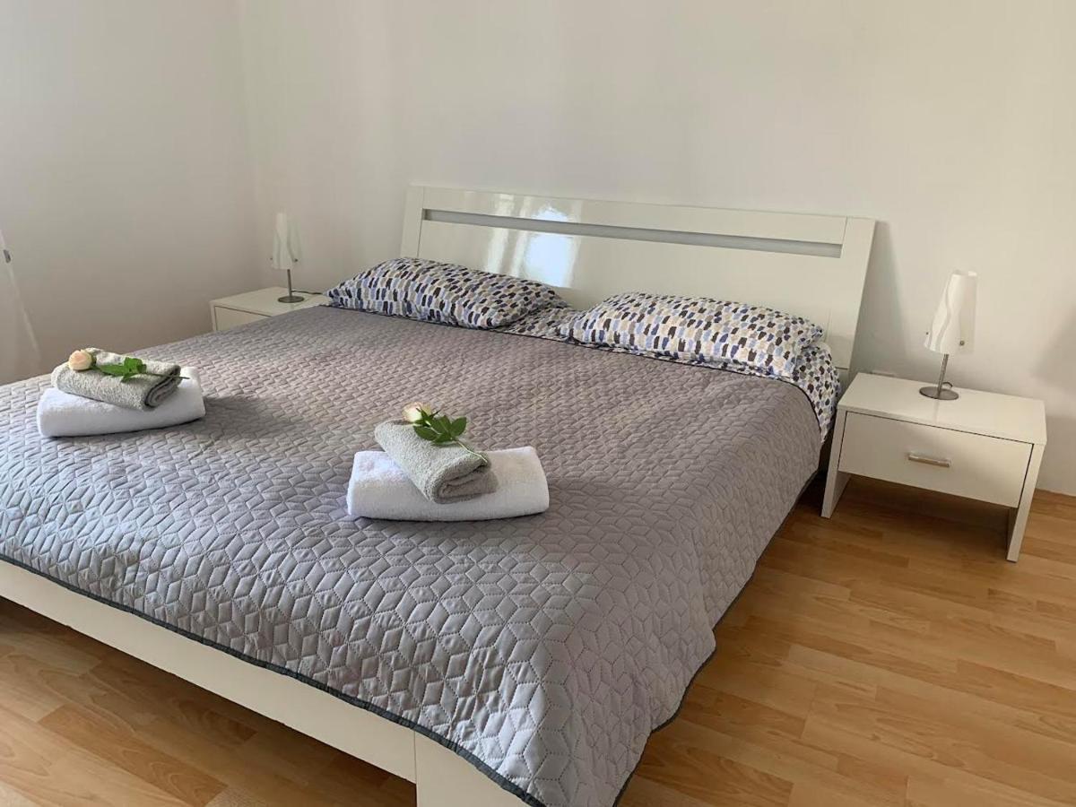 Apartmaji Amitis Portoroz Exterior photo